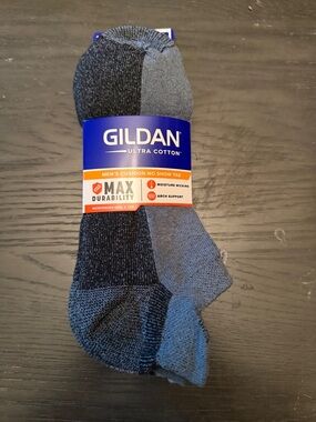 3 Pack of Size 6-12 Gildan Ultra Cotton No Show Tab Socks